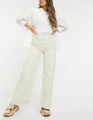 ecru colour jeans