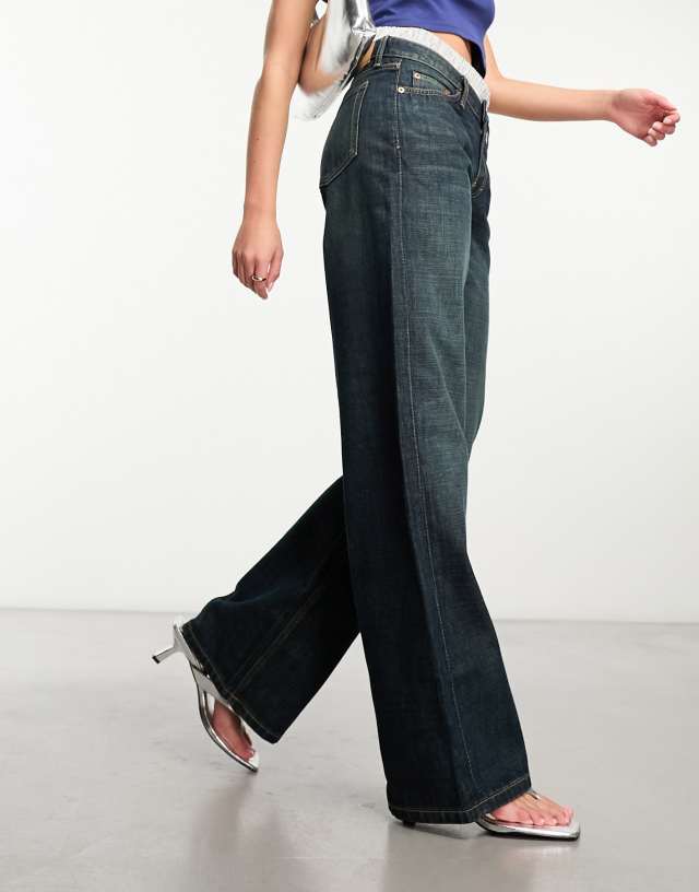 Weekday - ample low waist loose fit straight leg jeans in swamp blue