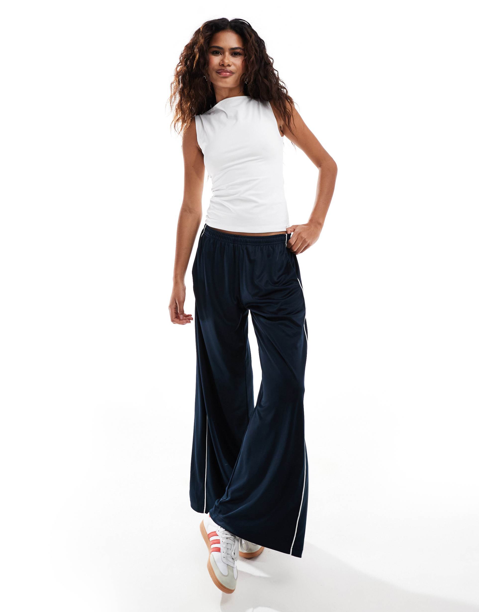 weekday annie boat neck tank top in white