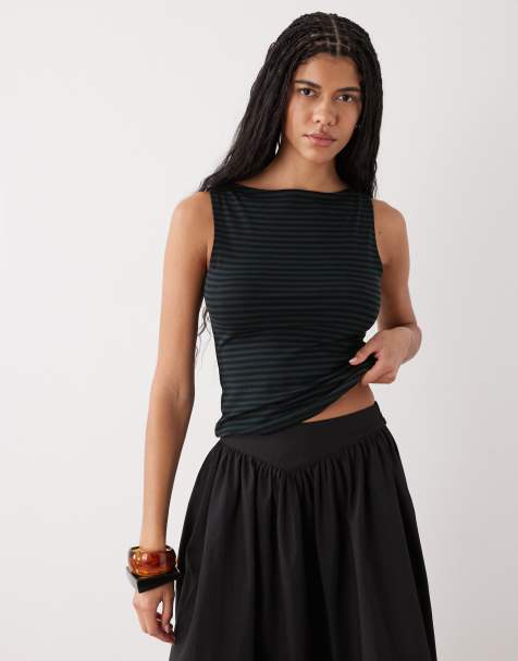 Weekday - Annie - Mouwloze zachte gestreepte top met boothals in bosgroen, exclusief bij ASOS - view 1