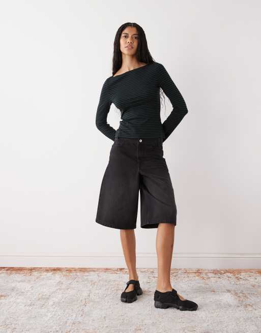 Weekday Annie soft boat neck long sleeve top in forest green stripe - Exclusive to ASOS, 2 of 4