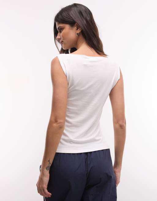 Weekday – Annie – Superweiches Tanktop in Weiß mit U-Boot-Ausschnitt, 2 von 4