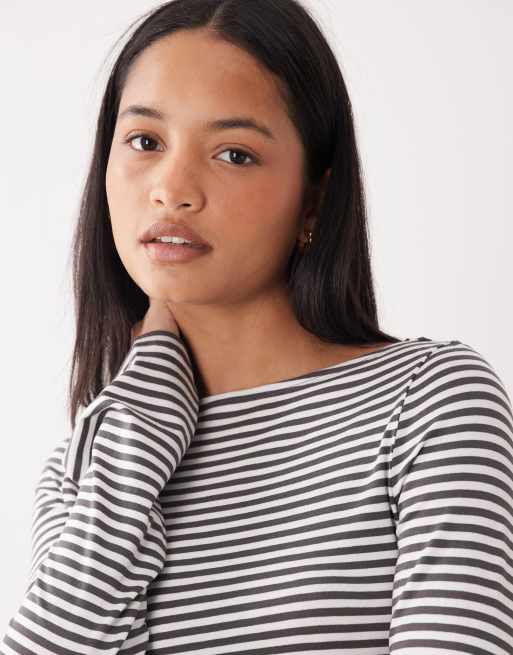 Weekday - Annie - Top rayé ultra doux à manches longues et encolure bateau - Blanc cassé/taupe, 3 de 4
