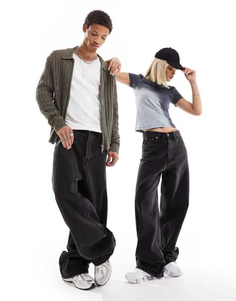 Weekday – Astro – Locker sitzende Unisex-Jeans in getuntem Schwarz mit weitem Bein - view 1