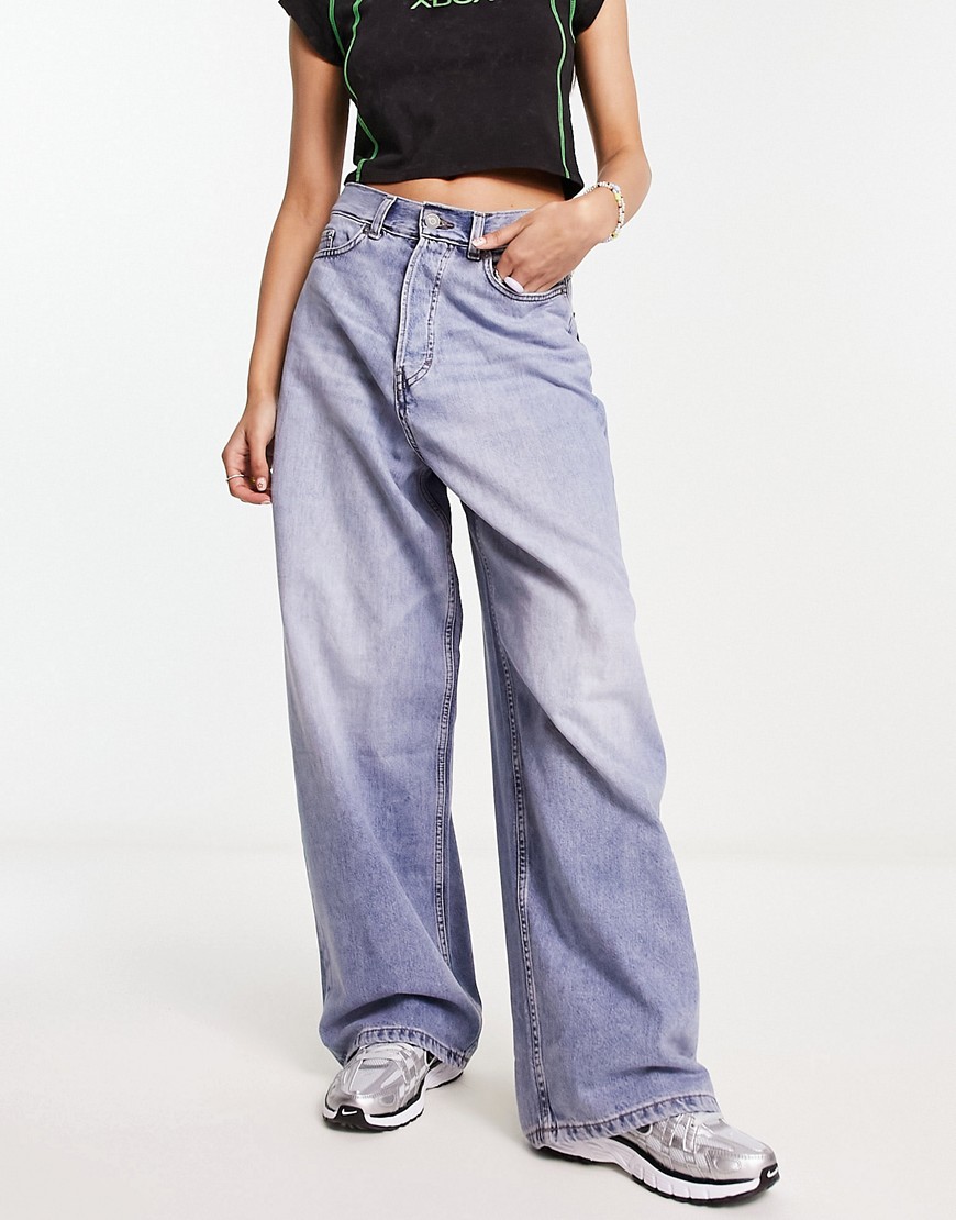 Weekday Astro low rise loose fit baggy jeans in moon blue