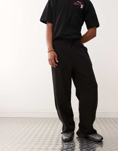 Weekday – Astro – Svarta lediga mjukisbyxor - view 1