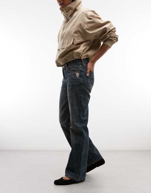 Weekday Aura jeans met lage taille, relaxed fit en bootcut in donkerblauwe wassing met tint, 2 van 5