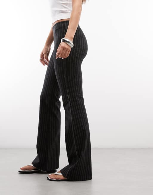 Weekday – Ausgestellte Hose aus Jersey in Dunkelgrau mit Nadelstreifen, 3 von 5