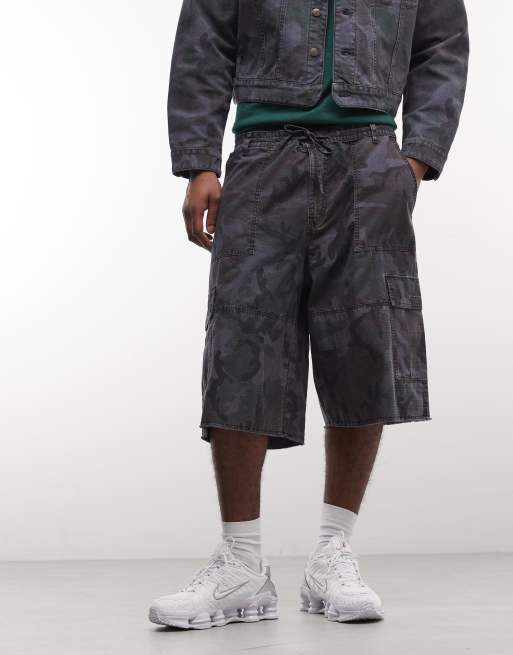 Weekday - Baggy cargoshort in marineblauwe camouflageprint, deel van co-ord set, 2 van 5