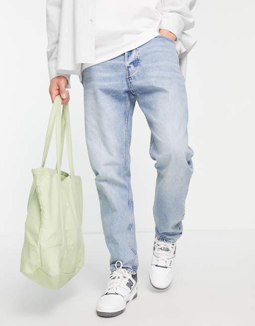 Weekday - Barrel - Ruimvallende toelopende jeans in lenteblauw