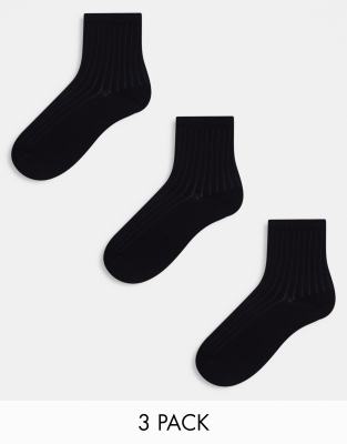 Weekday - Bella - Gerippte Socken in Schwarz im 3er-Pack