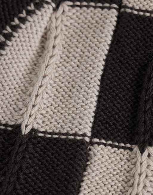 Weekday berretto lavorato a maglia a quadri marrone scuro e bianco sporco, 2 di 3