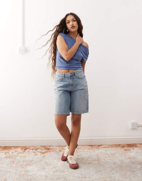 Weekday – Blå, knälånga jeansshorts med låg midja - view 1