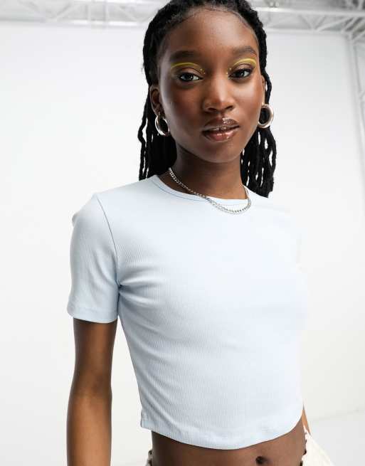 Weekday – Blekblå, krympt t-shirt