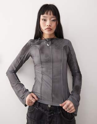 weekday blur print long sleeve mesh top in gray