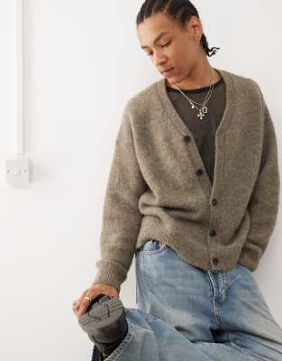 Объемный кардиган из полушерстяной ткани Weekday Bob цвета верблюжьего меланжа 12890₽