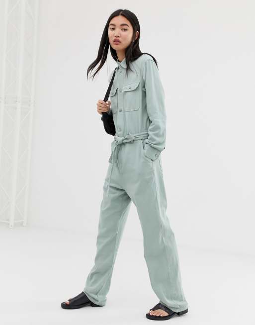 Boiler suit tied around hot sale waist