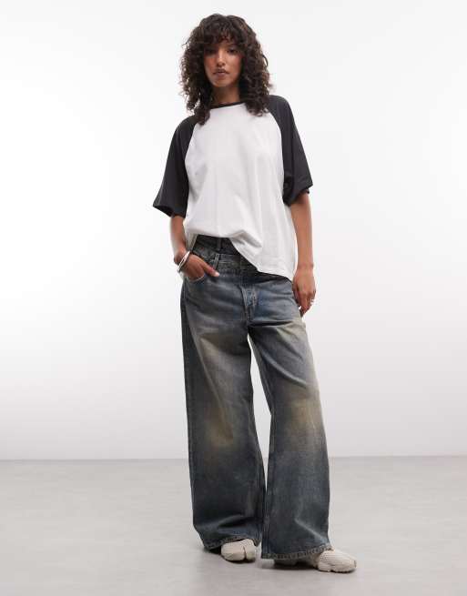 Weekday boxy fit raglan t-shirt with contrast sleeves in off white, 2 of 4