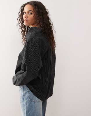 Weekday Boxy Fit Shirt