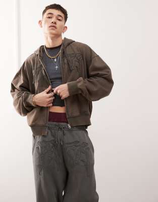 207168031-1-brown