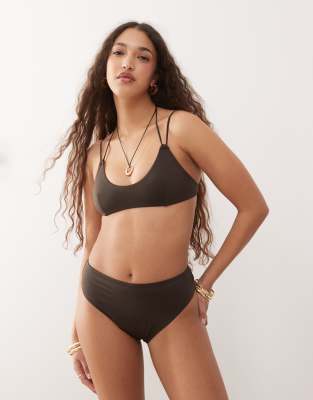 Weekday - Brasilianische Bikinihose in Dunkelbraun mit hohem Bund
