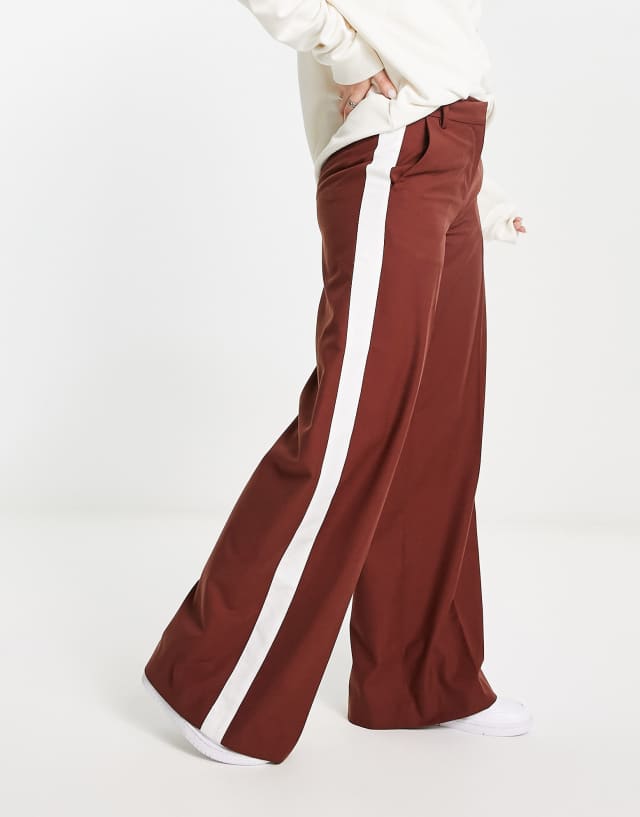 Weekday Callie wide leg pants in rust