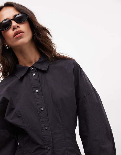 Weekday - camisa entallada en la cintura con detalle de costuras en negro - view 1