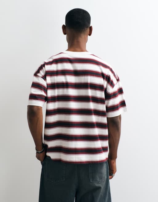 Weekday - camiseta extragrande con estampado gráfico a rayas rojas y beige, 4 de 5