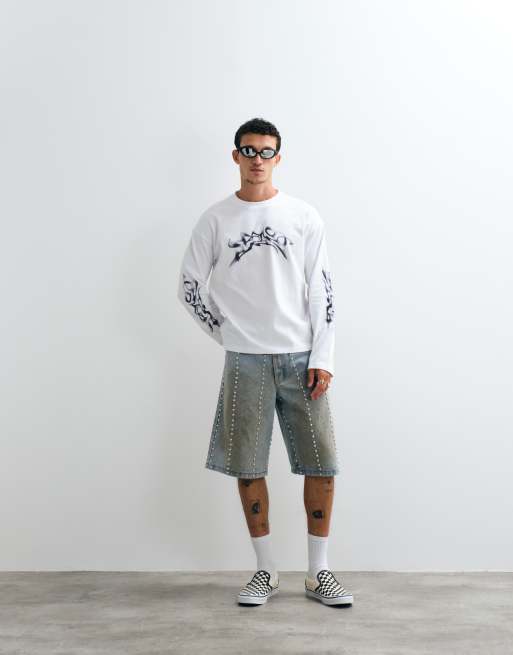 Weekday - camiseta oversize de manga larga con estampado gráfico en blanco, 3 de 5