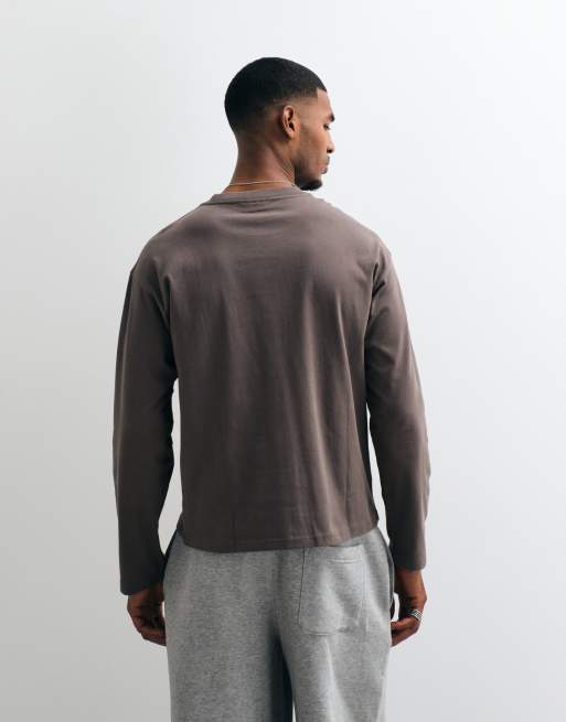Weekday - camiseta oversize de manga larga con estampado gráfico Masterplan en gris, 3 de 5