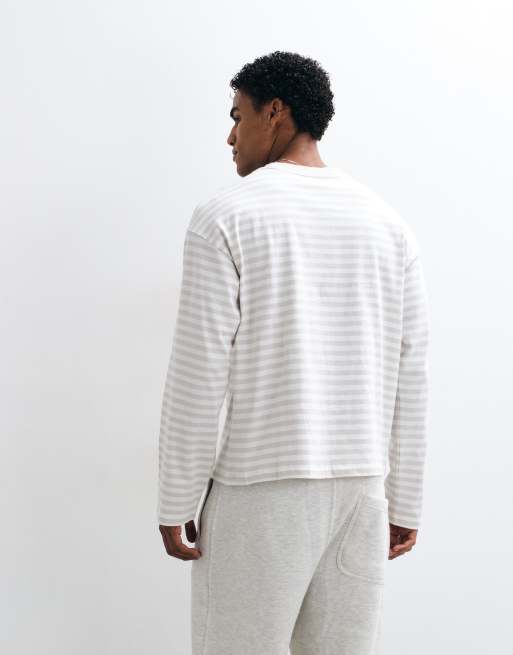 Weekday - camiseta oversize de manga larga en topo claro y a rayas blancas, 3 de 5
