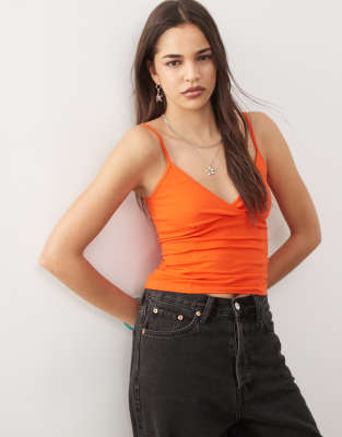 Weekday - Camisole in Orange mit V-Ausschnitt