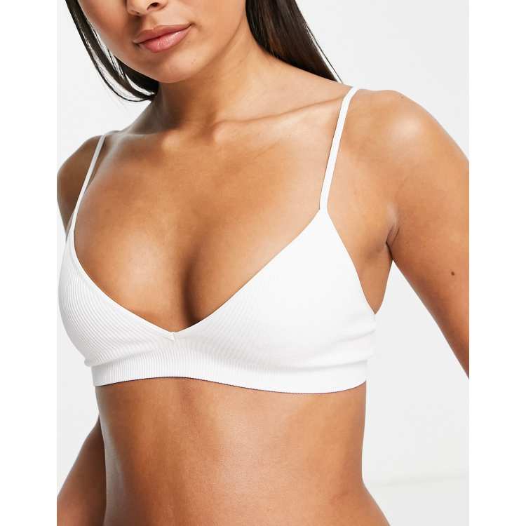 Polyamide blend low-cut triangle bra