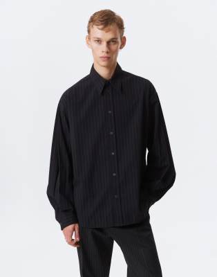 Weekday - Chemise oversize en popeline à rayures - Noir et bleu foncé