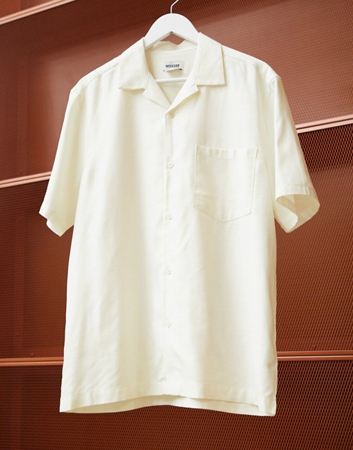 Weekday Chill short sleeve Shirt in white