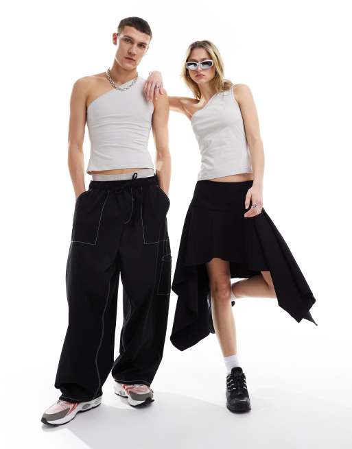 Weekday – Cindy – Beige enaxlad topp i unisex-modell – Endast hos ASOS
