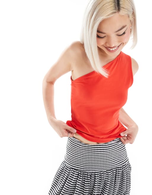 Weekday – Cindy – Czerwony top na jedno ramię – tylko w ASOS