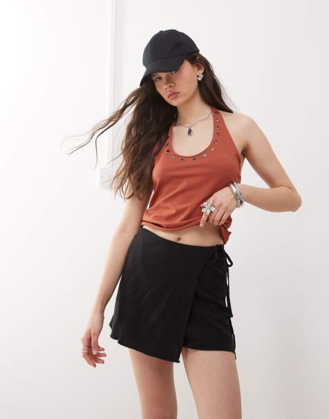 Weekday – Circee – Kurzer Leinenmix-Wickelrock in Schwarz – Exklusiv bei ASOS - view 1