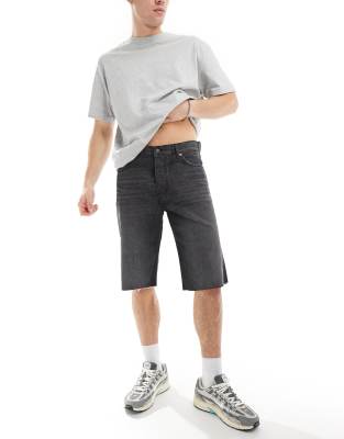Weekday - Civic - Knælange denimshorts i sort - view 1