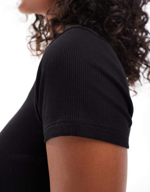 Weekday Close fitted rib t-shirt in black, 3 of 4