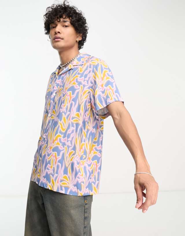 Weekday coffee short sleeve printed shirt in flower print in multi