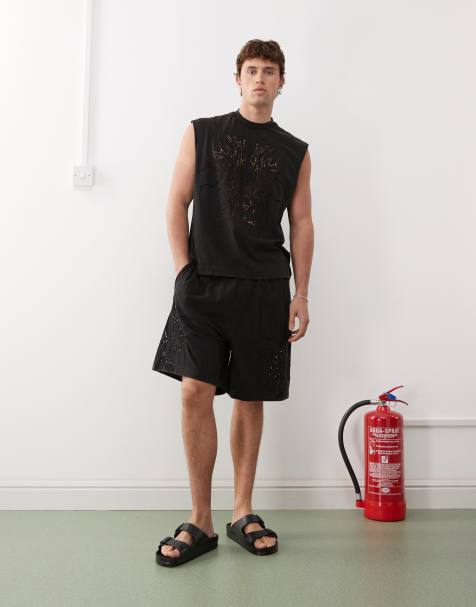 Weekday - Coordinato con pantaloncini e canotta nero con dettagli in pizzo sangallo - view 1