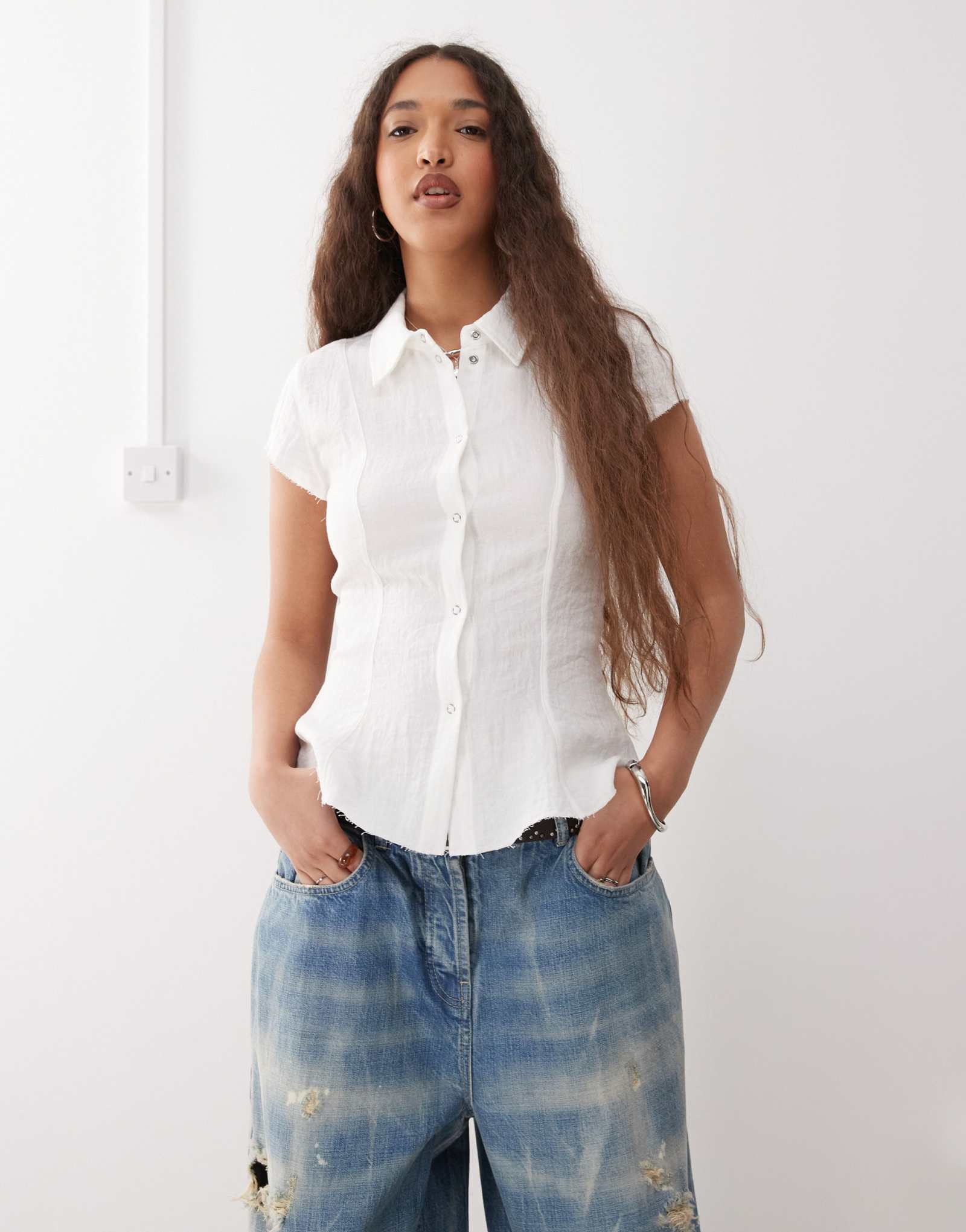 Рубашка с коротким рукавом в складку по будням темно-белого цвета