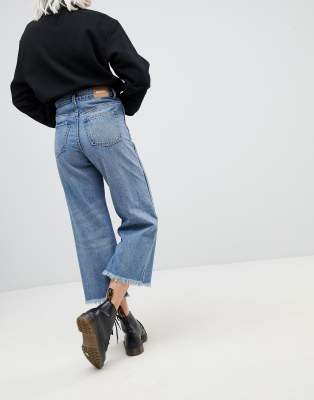 raw hem wide leg jeans