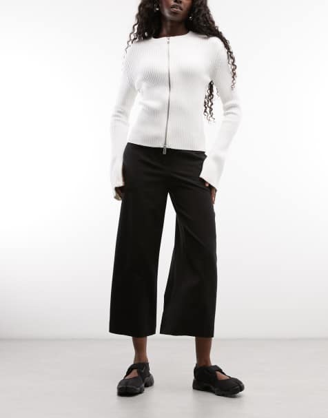 Weekday - Cropped getailleerde broek in zwart - view 1