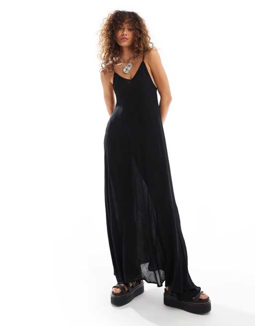 Weekday - Cyndra - Vestito con spalline sottili lungo svasato in crêpe nero 