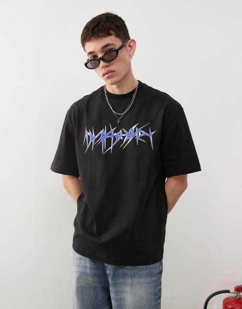 Weekday – Czarny T-shirt o luźnym kroju z grafiką - view 1