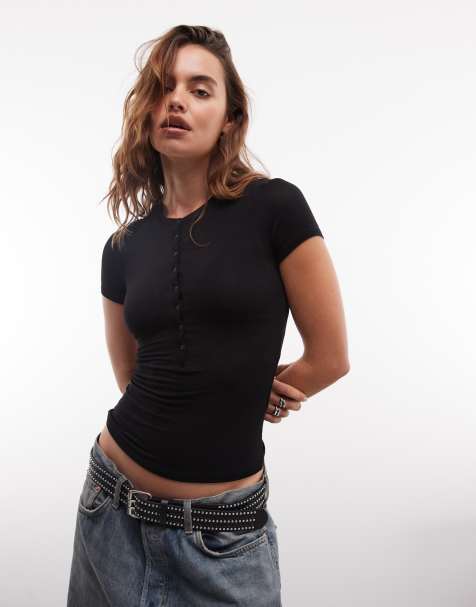 Weekday – Czarny T-shirt z krótkimi rękawami i dekoltem henley - view 1