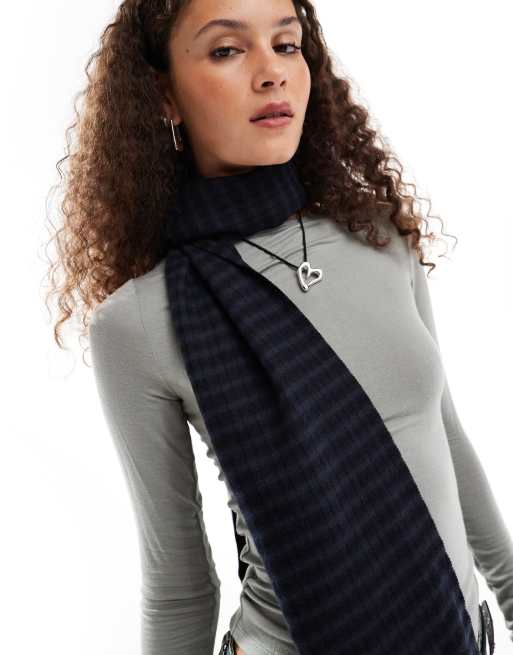 Weekday – Czarny wełniany szalik premium w kratę, 2 z 4