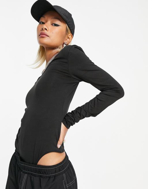 Weekday – Dance – Czarne body poliestrowe z długim rękawem i dekoltem w kształcie litery U – BLACK